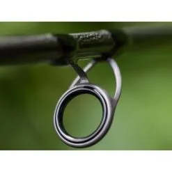 Guru Aventus Distance Feeder -Exporteren Visser Gear Winkel guru aventus distance feeder 1